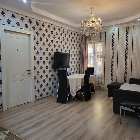 Guesthouse Sabina Tbilisi Bagian luar foto